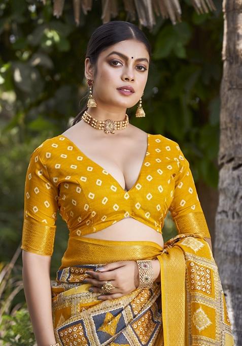 Yellow Zari Woven Kalamkari Silk Saree Set