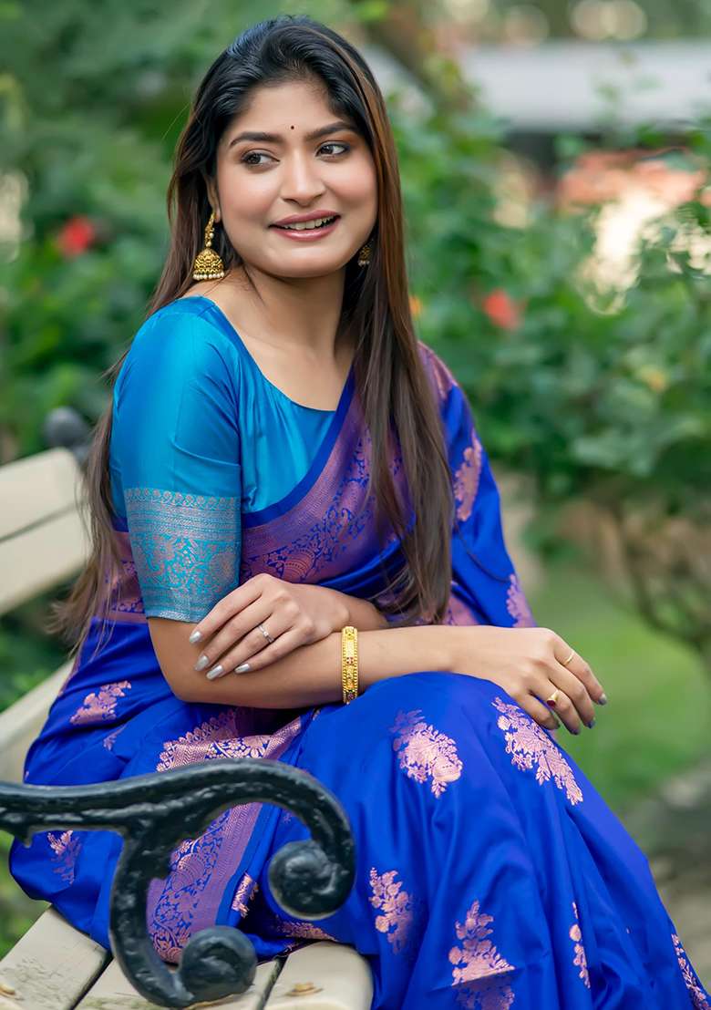 Royal Blue Zari Woven Tussar Silk Saree Set - Indya