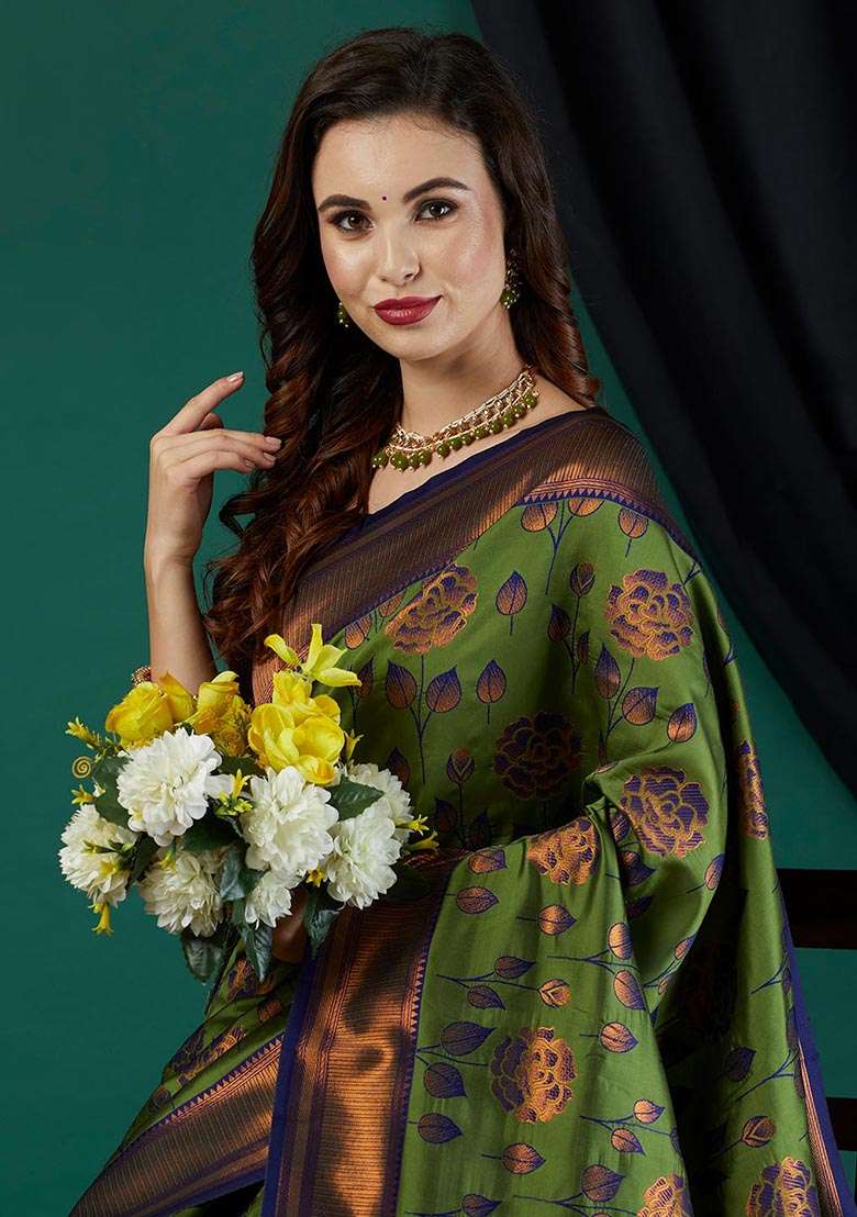 Green Zari Woven Banarasi Silk Saree Set - Indya