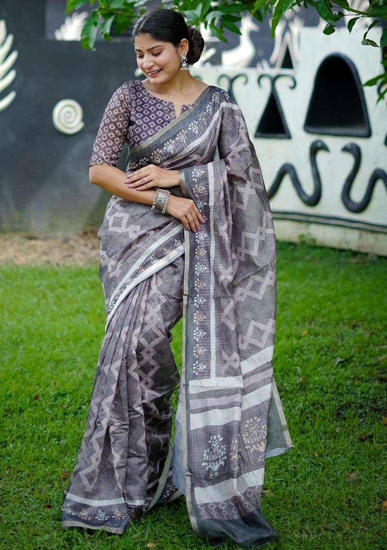 Grey Digital Print Cotton Saree Set - Indya