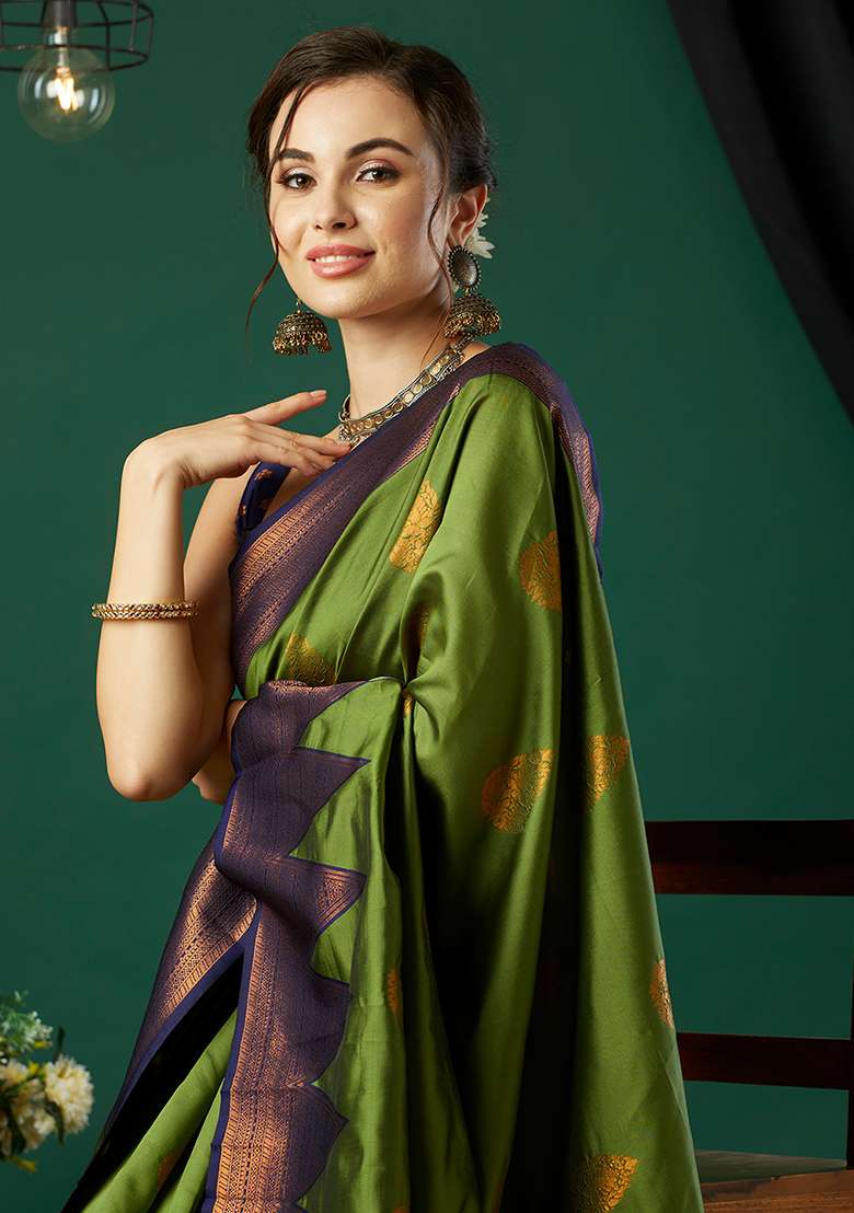 Green Zari Woven Banarasi Silk Saree Set - Indya