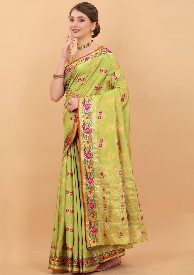 Parrot Green Jacquard Litchi Silk Saree Set