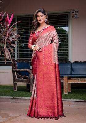 Cream Zari Woven Banarasi Silk Saree Set