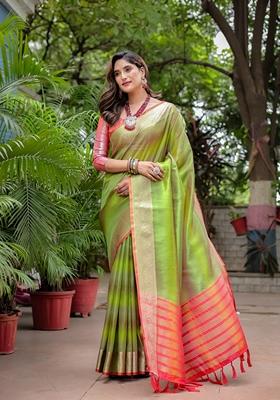 Mehendi Zari Woven Banarasi Silk Saree Set