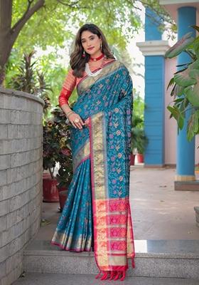 Teal Zari Woven Patola Silk Saree Set