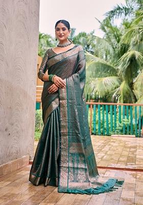 Bottle Green Zari Woven Kanjivaram Handloom Saree Set