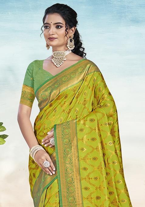 Off White Parrot Green Ombre Saree Set