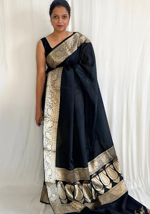 Black Jacquard Banarasi Soft Silk Saree Set