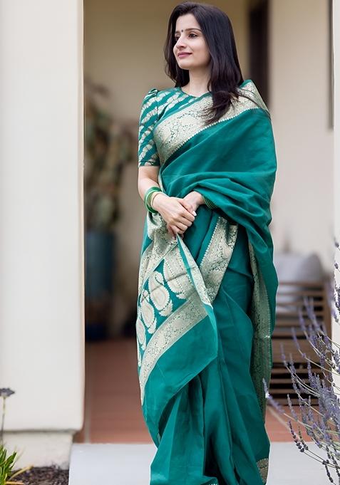 Rama Green Jacquard Banarasi Soft Silk Saree Set