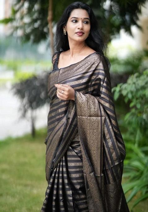 Black Jacquard Soft Lichi Silk Saree Set