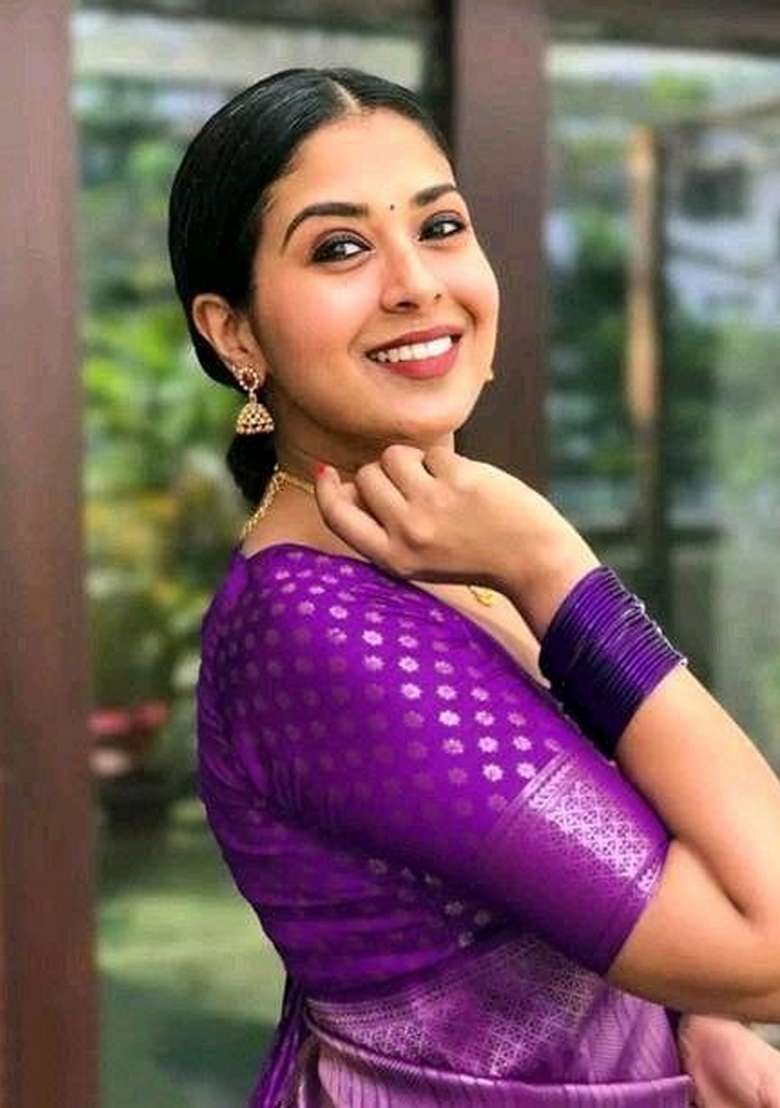 Purple Jacquard Soft Lichi Silk Blend Saree Set for Diwali | Wedding & Festive Wear - Indya