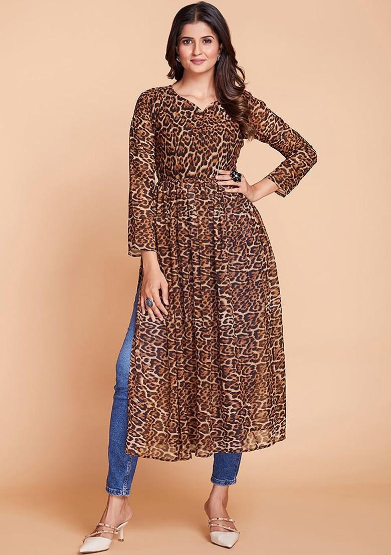 Purple Embroidered Poly Blend Pre-Stitched Saree