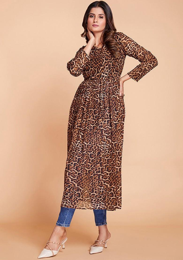 Purple Embroidered Poly Blend Pre-Stitched Saree