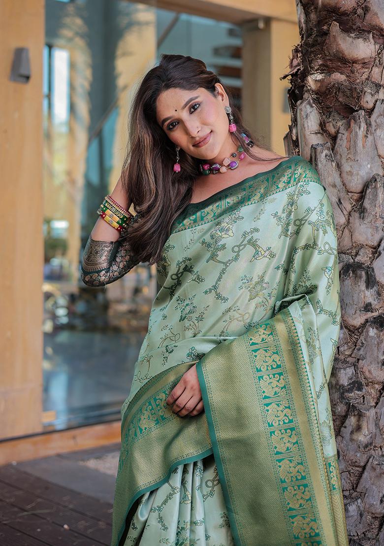 Pista Green Zari Woven Dharmavaram Silk Saree Set