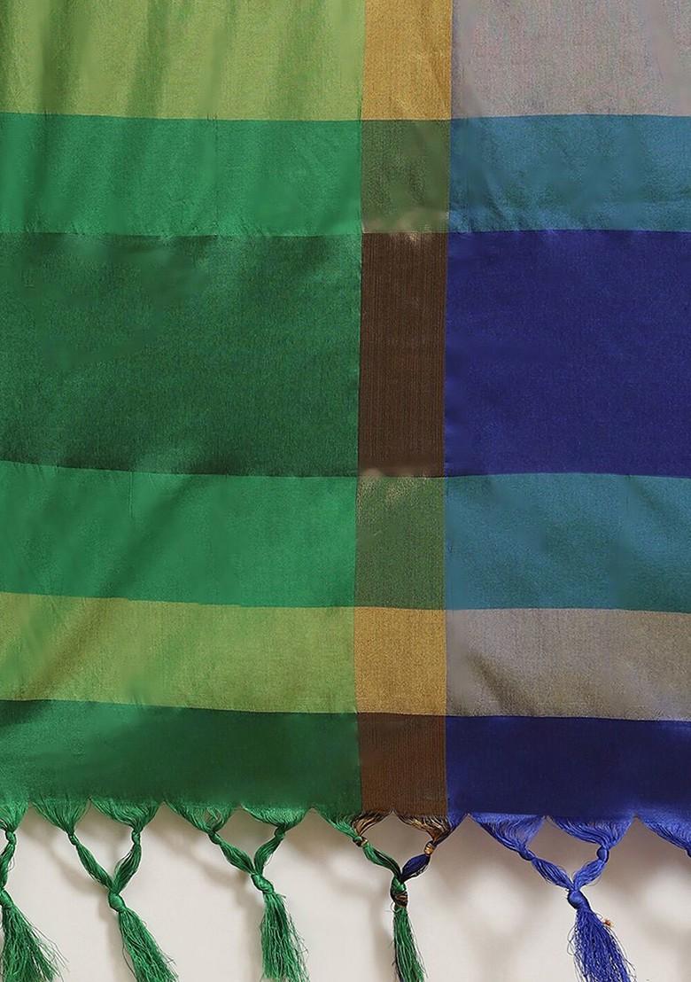 Blue Ethnic Motifs Embroidery Silk Saree Set