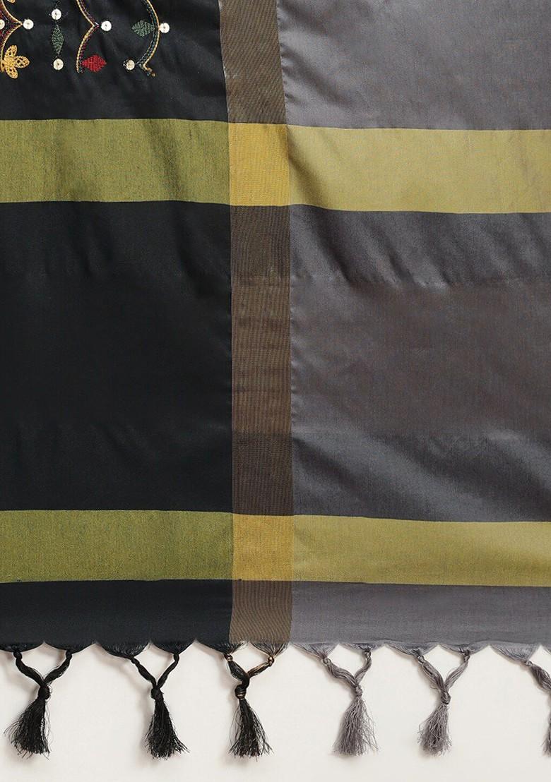 Grey Ethnic Motifs Embroidery Silk Saree Set