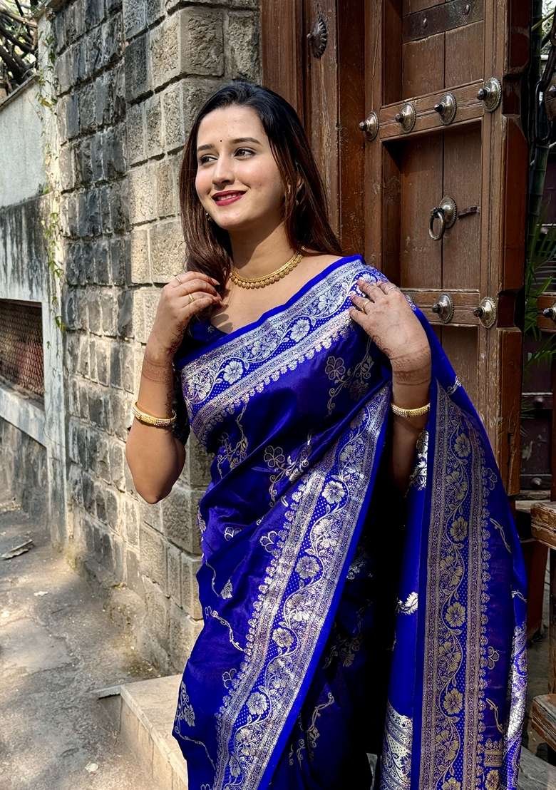 Blue Woven Silk Saree Set for Diwali and Festive Wear - Indya