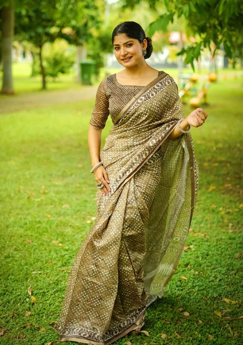 Green Printed Cotton Saree Set for Diwali and Festive Wear - Indya