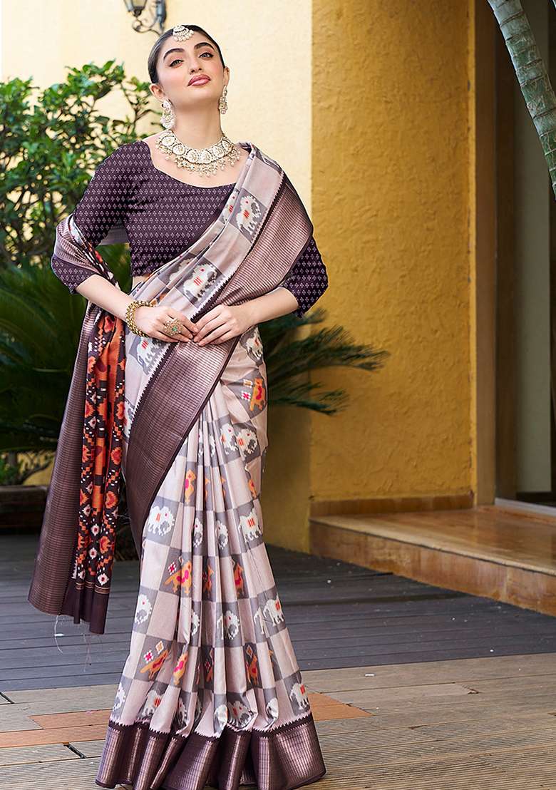 Off White Abstract Print Crepe Saree Set - Indya