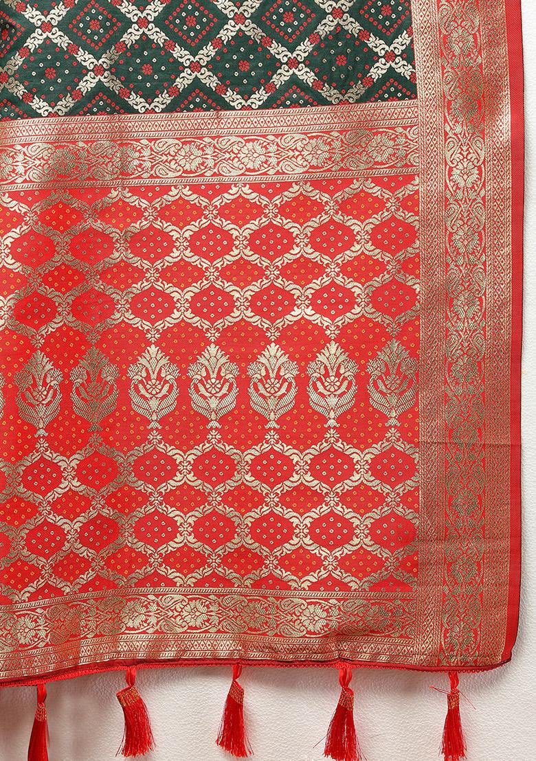 Dark Green Woven Kanjivaram Silk Saree Set