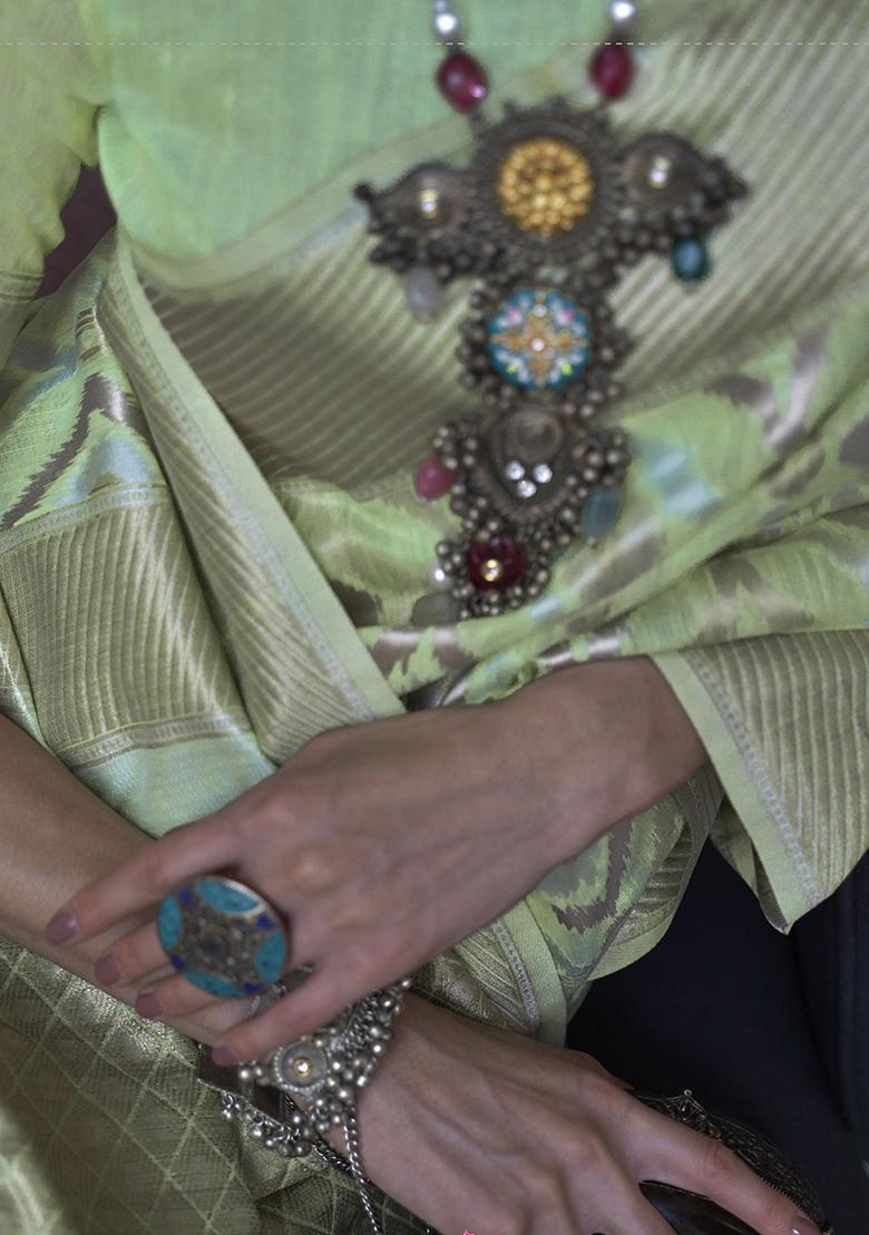 Green Zari Weaving Linen Sarees