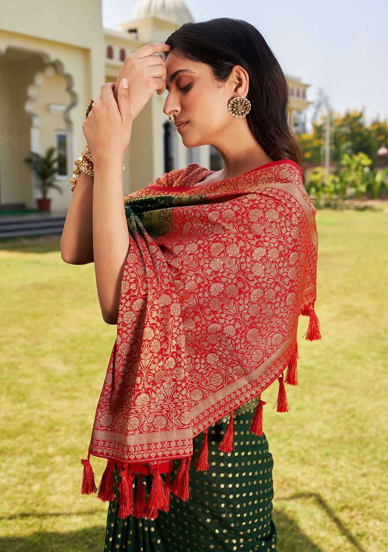 Green Floral Print Banarasi Silk Blend Saree Set for Diwali and Festive Wear - Indya