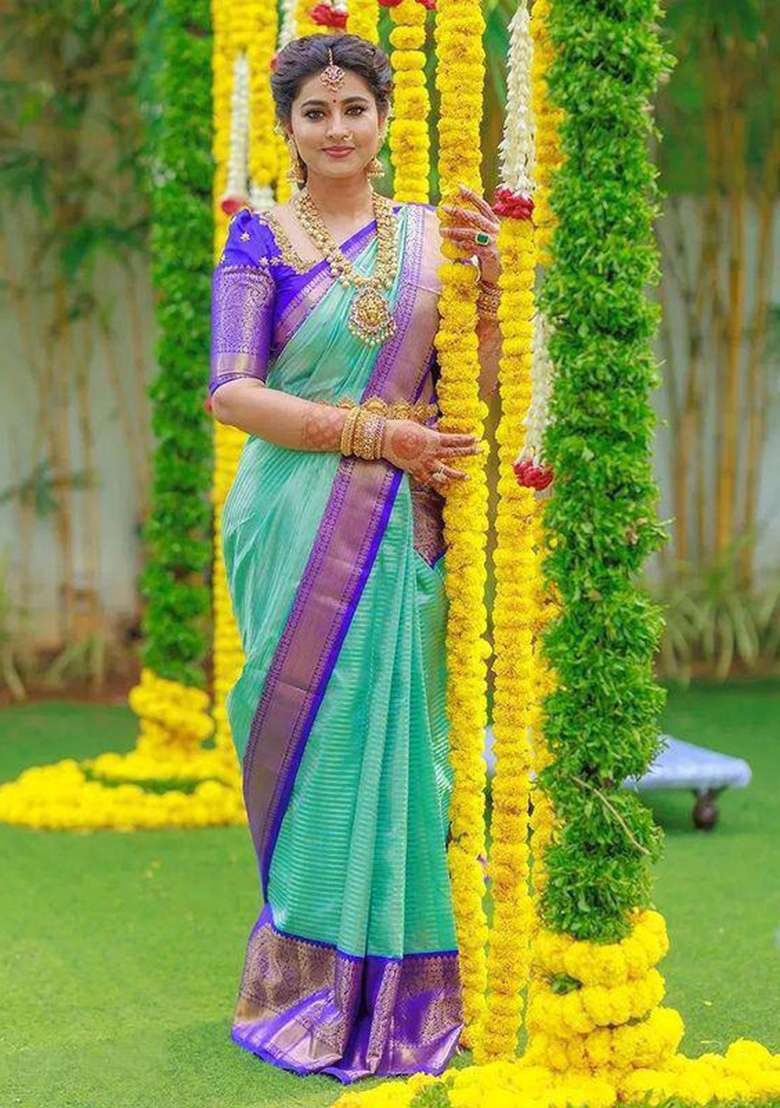 Bottle Green Weaving Silk Blend Saree Set for Diwali | Wedding & Festive Wear - Indya