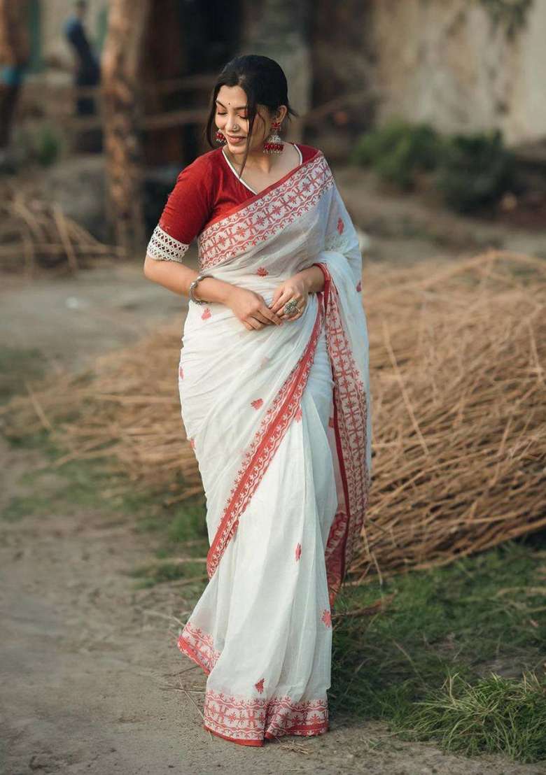 White Weaving Linen Saree Set for Diwali | Wedding & Festive Wear - Indya