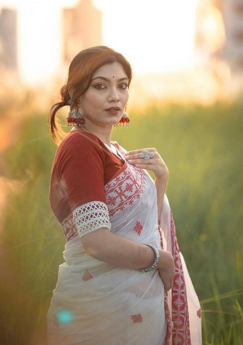 White Weaving Linen Saree Set