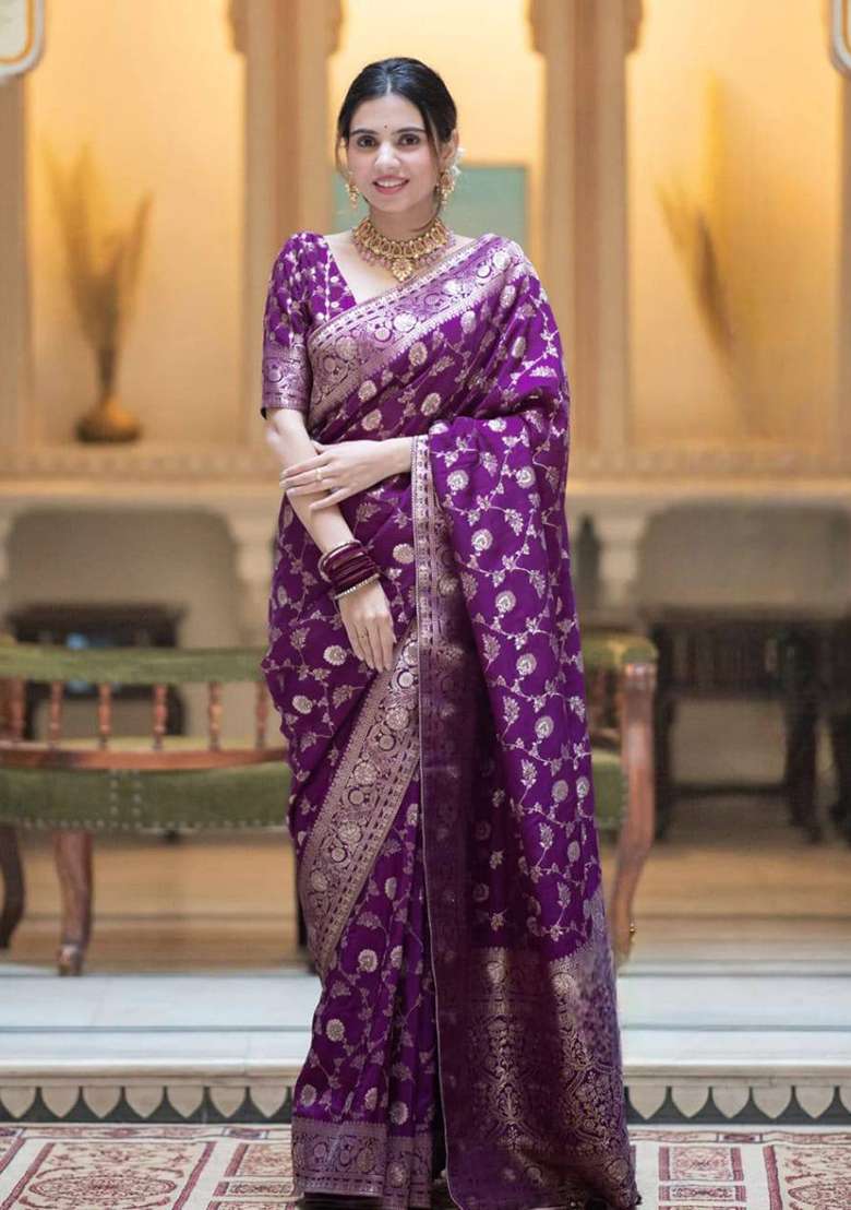Purple Weaving Silk Blend Saree Set for Diwali | Wedding & Festive Wear - Indya