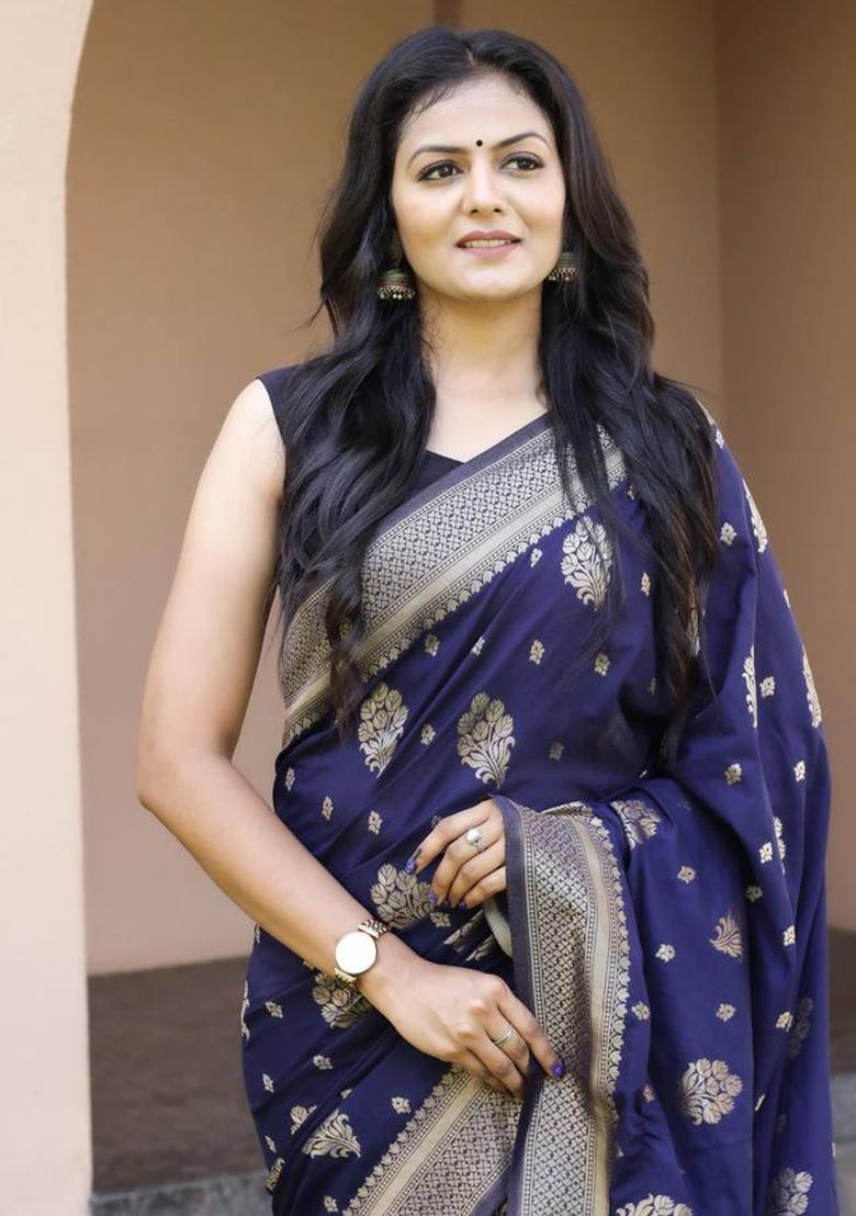 Blue Weaving Silk Saree Set