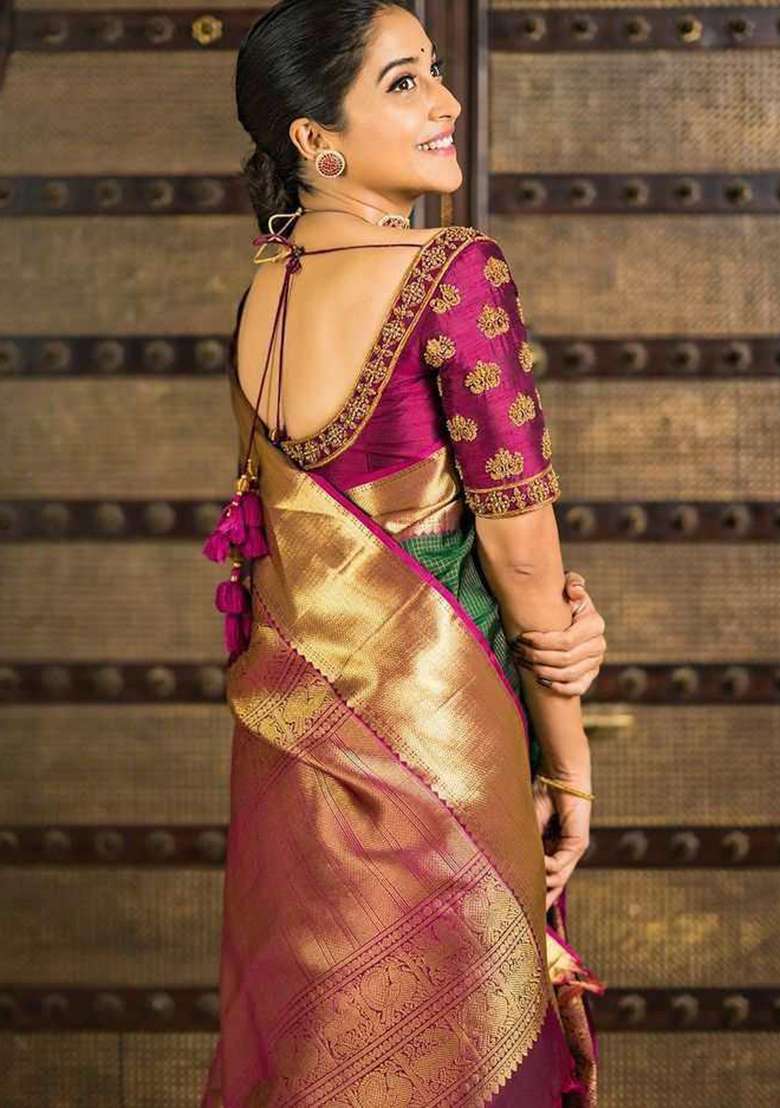 Green Weaving Silk Blend Saree Set for Diwali and Festive Wear - Indya