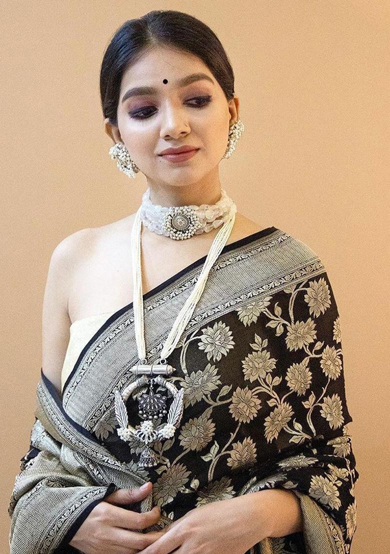 Black Weaving Silk Saree Set