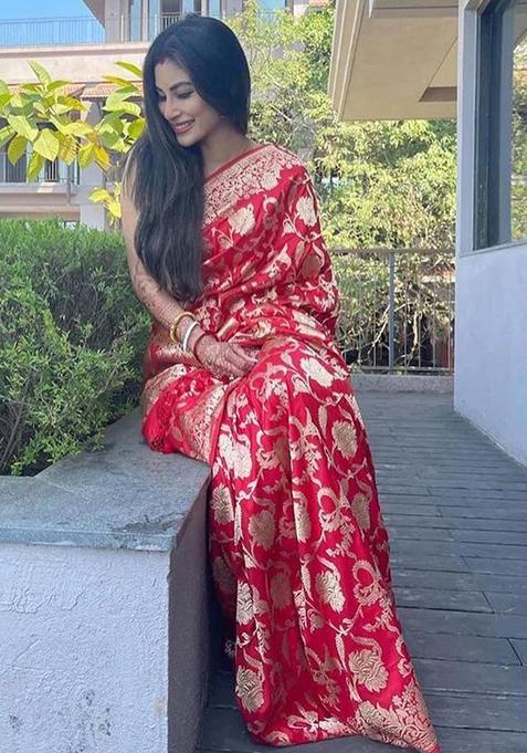 Red Weaving Silk Saree Set