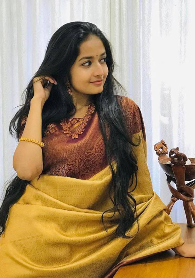 Yellow Weaving Silk Saree Set