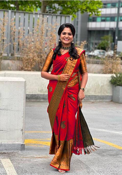 Red Weaving Silk Saree Set