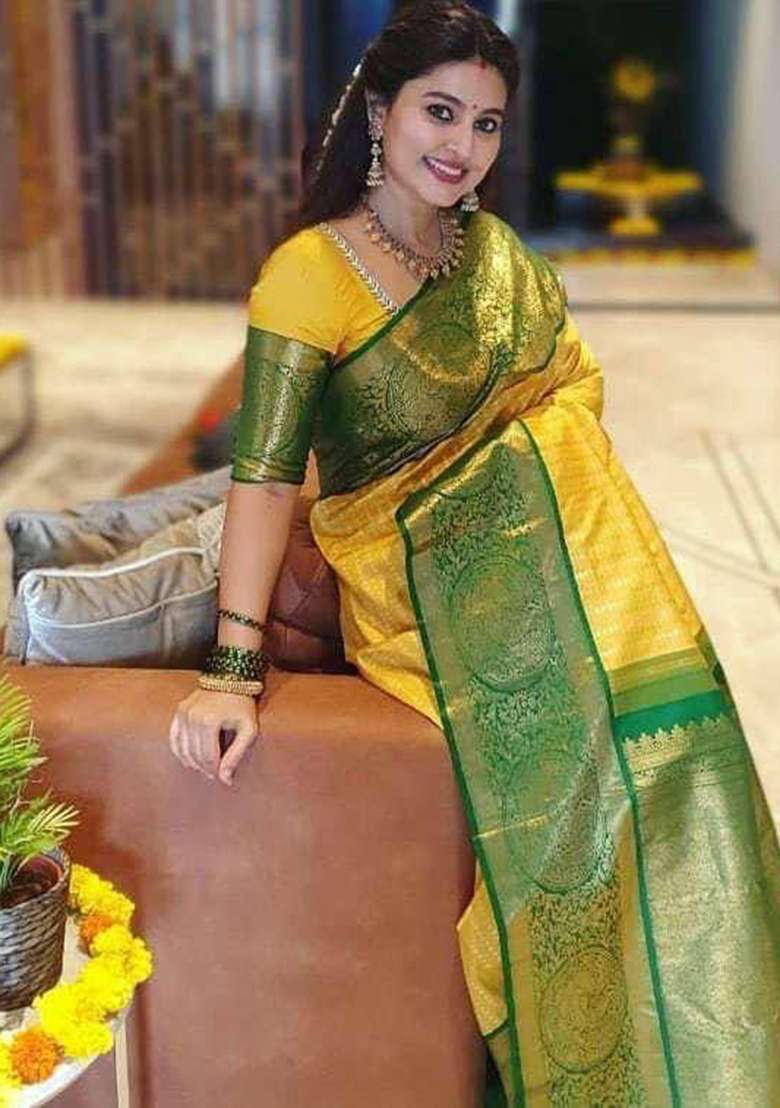 Yellow Weaving Silk Blend Saree Set for Diwali and Festive Wear - Indya