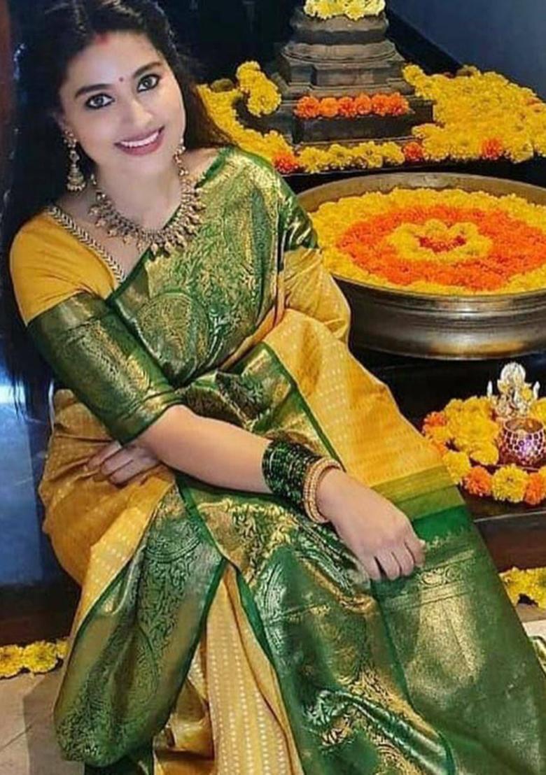 Yellow Weaving Silk Saree Set