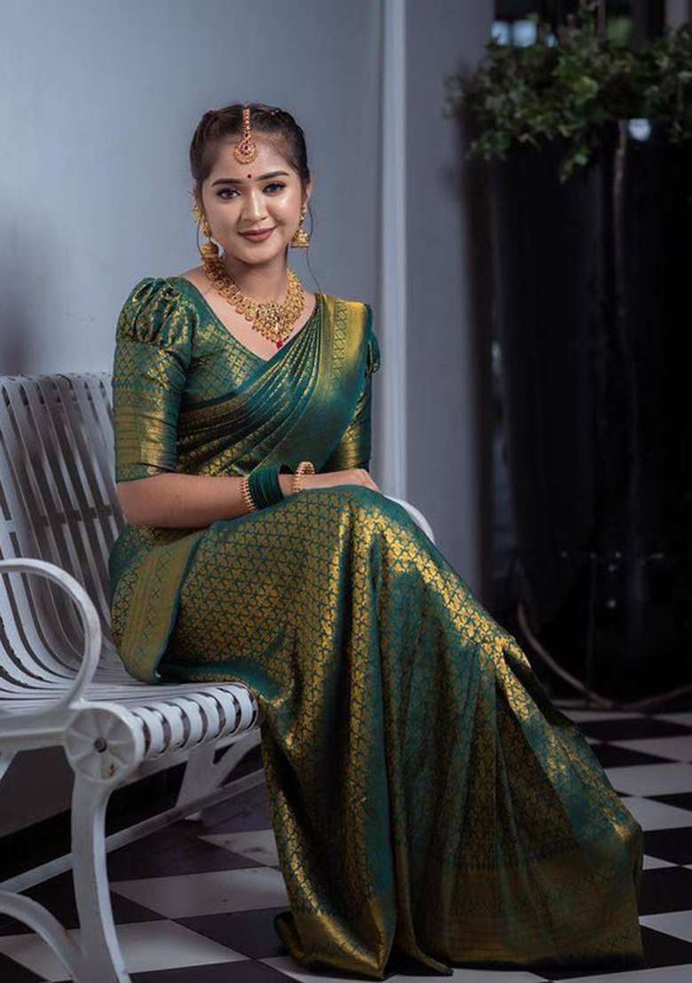 Green Weaving Silk Blend Saree Set for Diwali and Festive Wear - Indya
