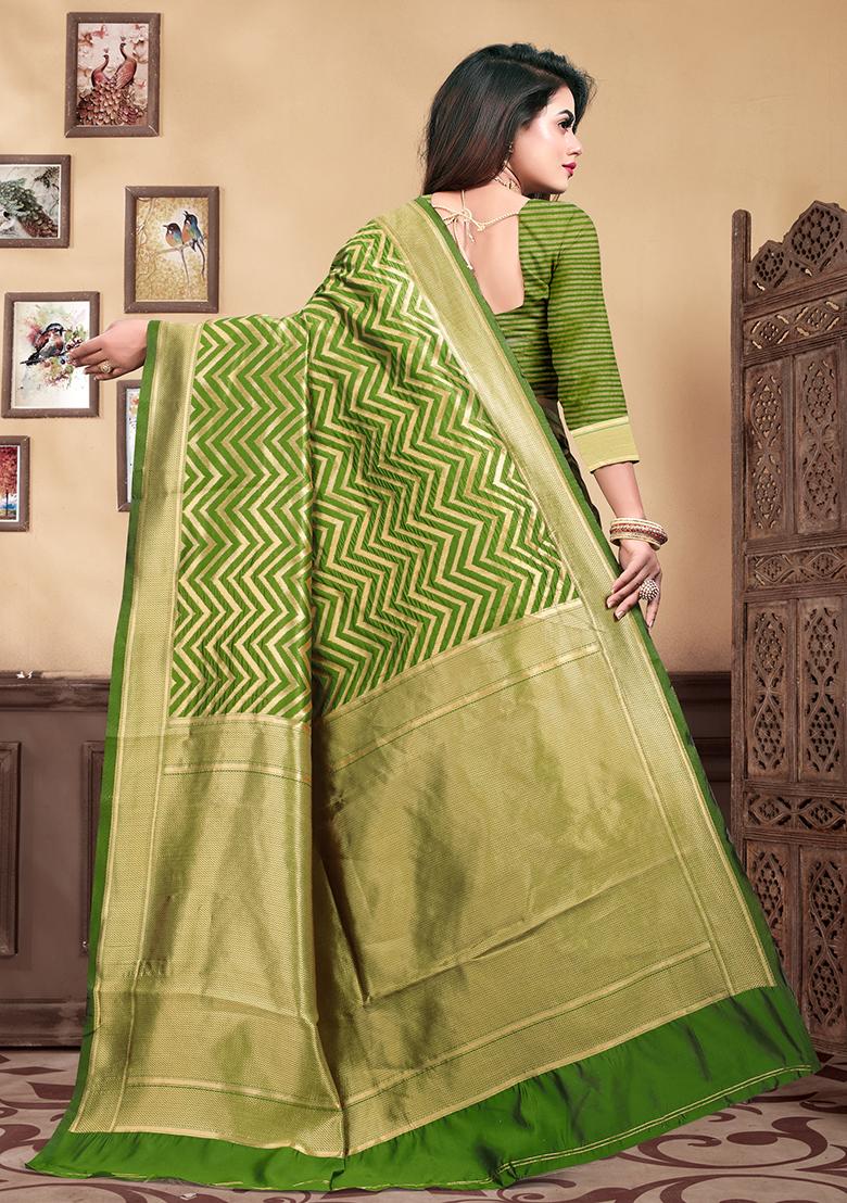 Mehendi Green Jacquard Silk Saree Set