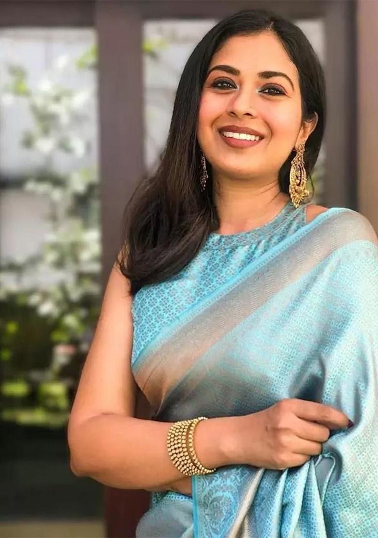 Blue woven Banarasi Saree Set