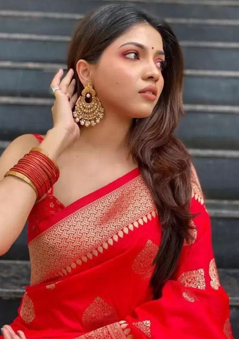 Red woven Kanjeevaram Saree Set