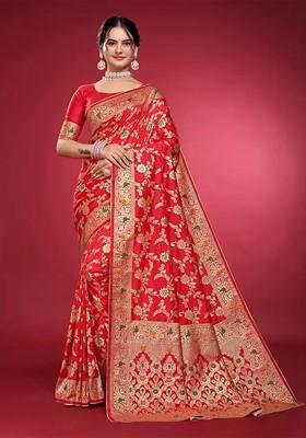 Red woven Kanjeevaram Saree Set