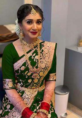 Green woven Silk Saree Set