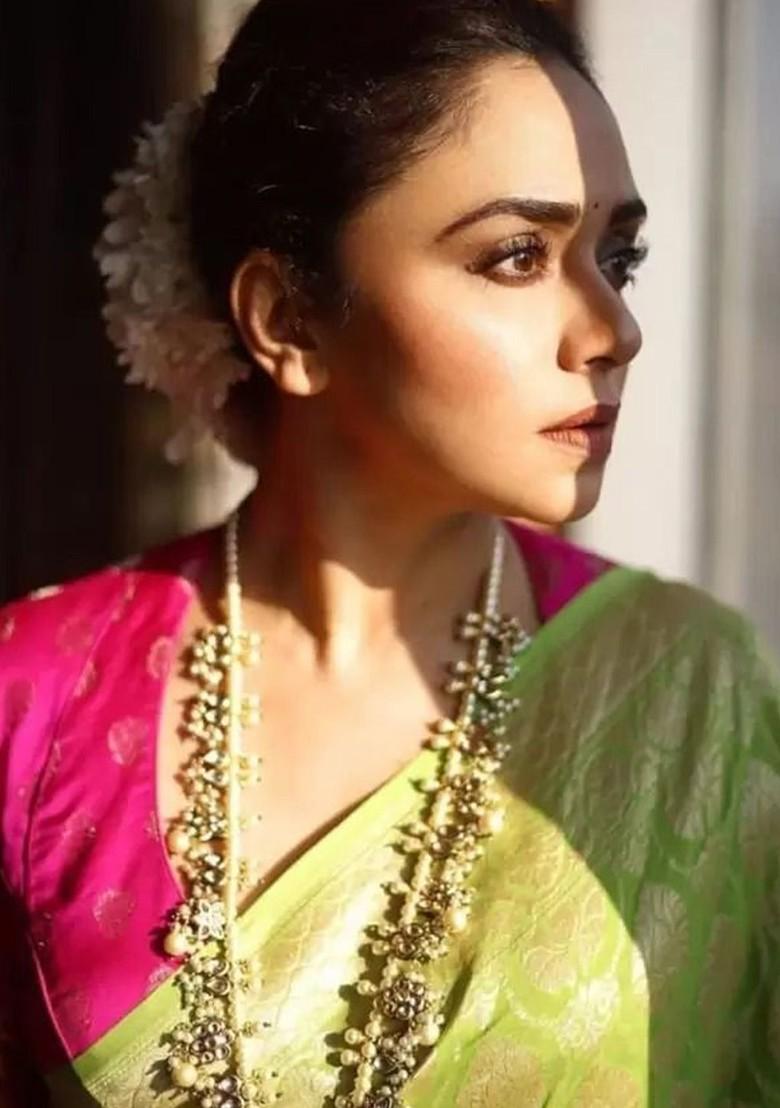 Green woven Kanjeevaram Saree Set