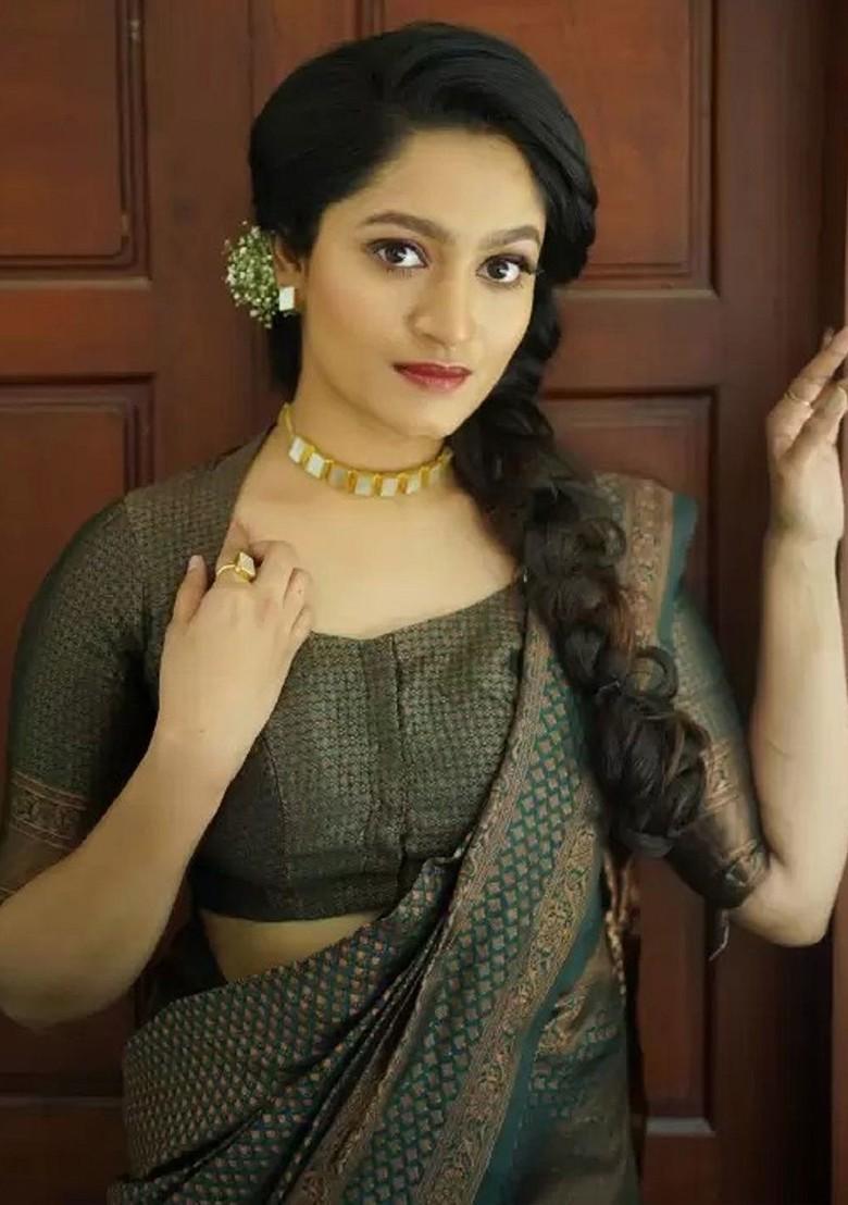 Green woven Kanjeevaram Saree Set