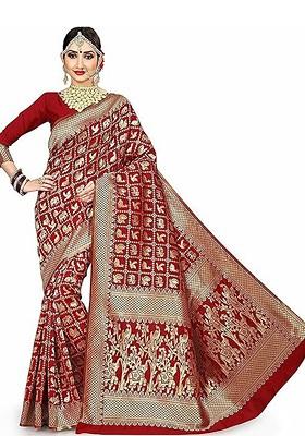 Red woven Kanjeevaram Saree Set