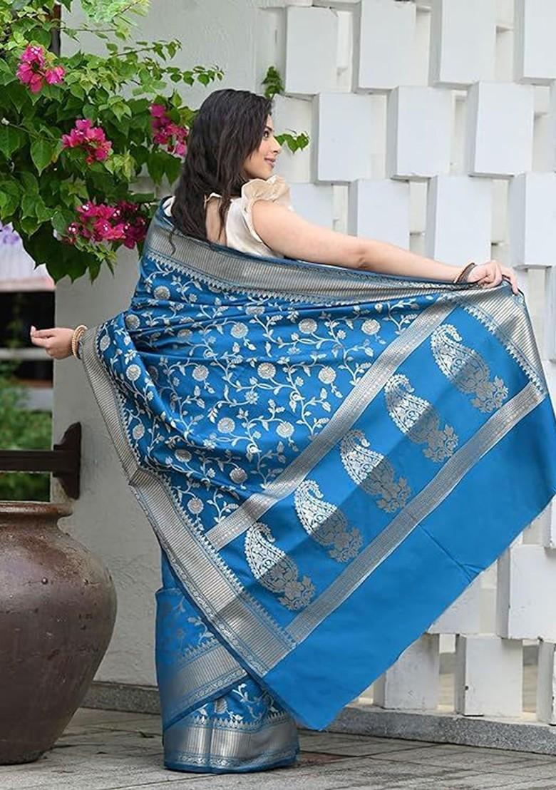 Blue woven Kanjeevaram Saree Set
