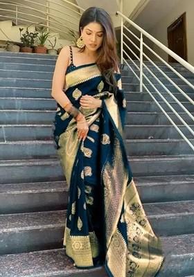 Blue woven Kanjeevaram Saree Set