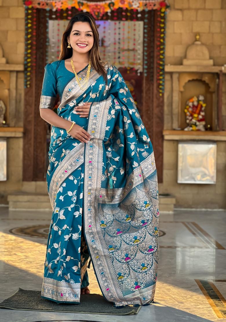 Morpeach Blue Weaving Silk Saree Set